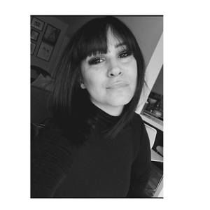 Meet your Posher, Genevieve